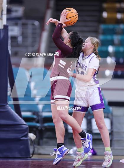 Thumbnail 1 in Lutheran vs. Berthoud (CHSAA 4A Great 8) photogallery.