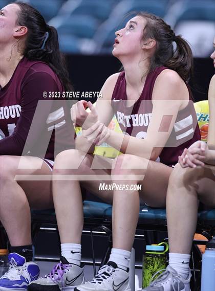 Thumbnail 3 in Lutheran vs. Berthoud (CHSAA 4A Great 8) photogallery.