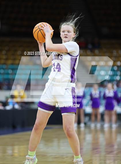 Thumbnail 3 in Lutheran vs. Berthoud (CHSAA 4A Great 8) photogallery.