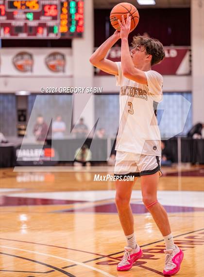 Thumbnail 2 in Hoosac Valley @ Pioneer Valley Regional (Spalding Hoophall Classic) photogallery.