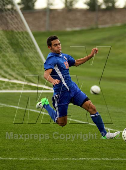 Thumbnail 2 in Centaurus vs. Standley Lake photogallery.