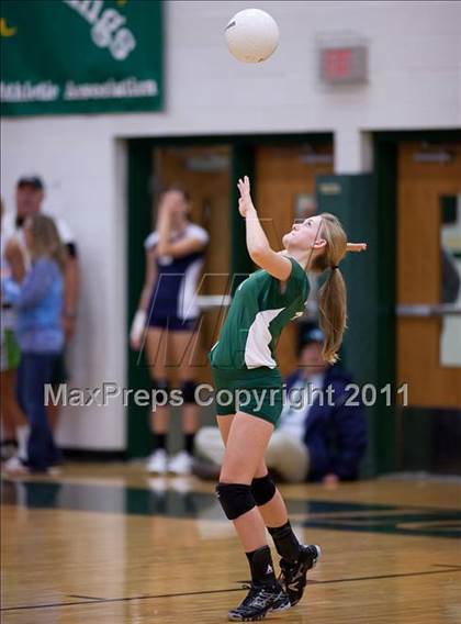 Thumbnail 3 in Woodgrove @ Loudoun Valley photogallery.