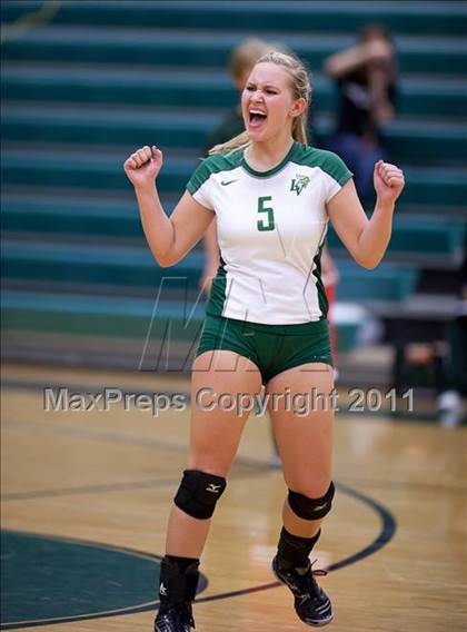 Thumbnail 2 in Woodgrove @ Loudoun Valley photogallery.