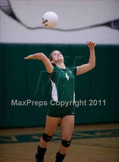 Thumbnail 3 in Woodgrove @ Loudoun Valley photogallery.