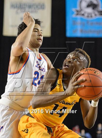 Thumbnail 1 in Rainier Beach vs Lincoln (WIAA 3A Quarterfinal) photogallery.