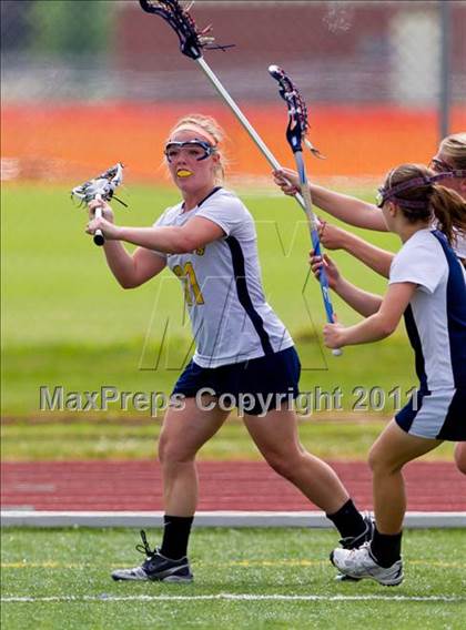 Thumbnail 1 in West Genesee vs. Pittsford (NYSPHSAA Class A Semifinal) photogallery.