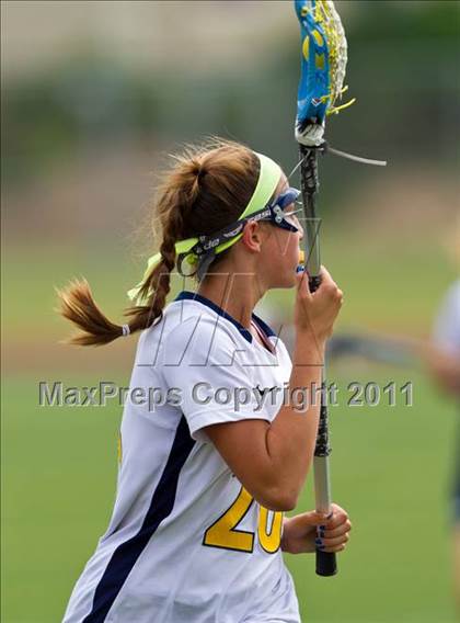 Thumbnail 3 in West Genesee vs. Pittsford (NYSPHSAA Class A Semifinal) photogallery.