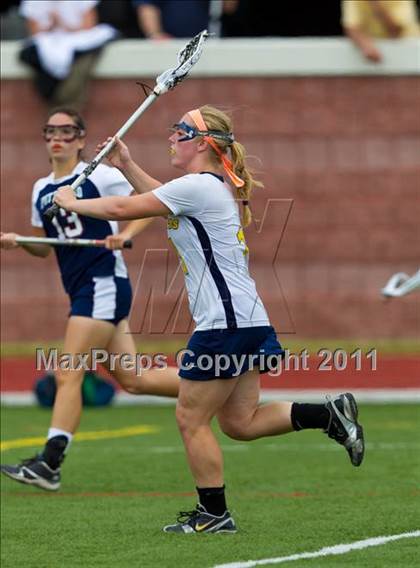 Thumbnail 3 in West Genesee vs. Pittsford (NYSPHSAA Class A Semifinal) photogallery.