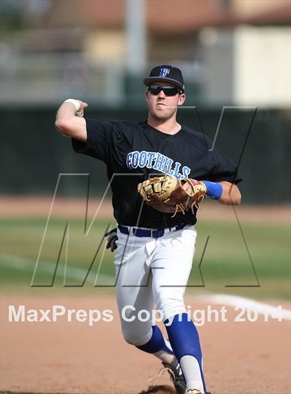 Thumbnail 3 in Catalina Foothills @ Salpointe Catholic photogallery.