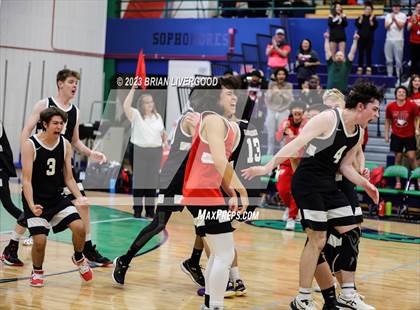 Thumbnail 3 in Cherokee Trail vs. Eaglecrest (CHSAA 5A Round 1) photogallery.