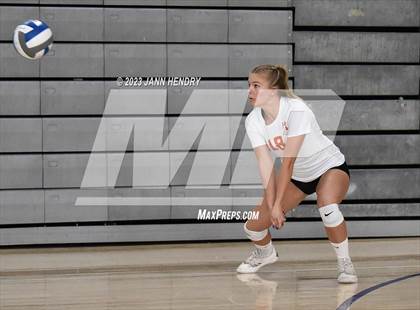 Thumbnail 3 in Huntington Beach vs. Mira Costa (Durango Fall Classic) photogallery.
