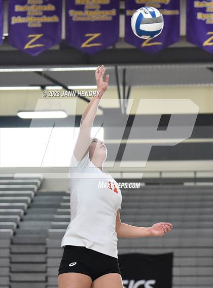 Thumbnail 3 in Huntington Beach vs. Mira Costa (Durango Fall Classic) photogallery.