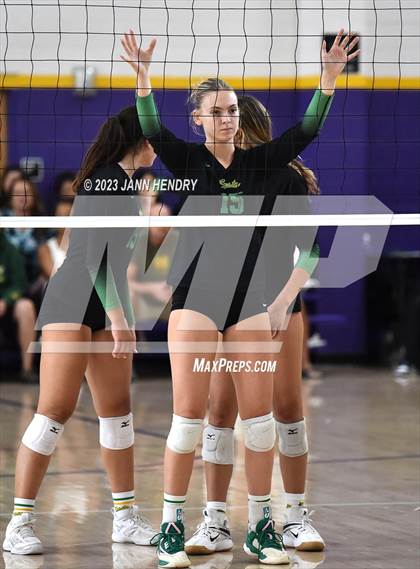 Thumbnail 1 in Huntington Beach vs. Mira Costa (Durango Fall Classic) photogallery.