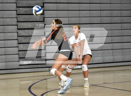 Thumbnail 3 in Huntington Beach vs. Mira Costa (Durango Fall Classic) photogallery.