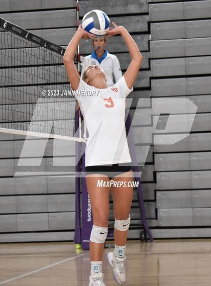 Thumbnail 2 in Huntington Beach vs. Mira Costa (Durango Fall Classic) photogallery.