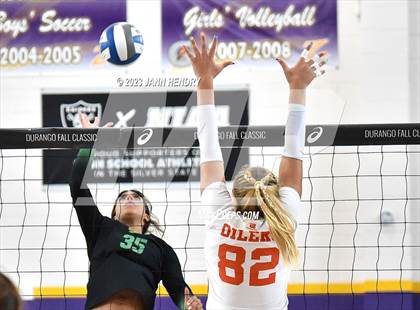 Thumbnail 3 in Huntington Beach vs. Mira Costa (Durango Fall Classic) photogallery.