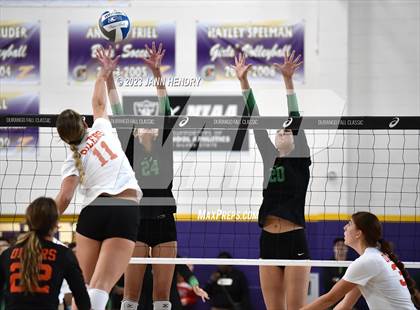 Thumbnail 2 in Huntington Beach vs. Mira Costa (Durango Fall Classic) photogallery.