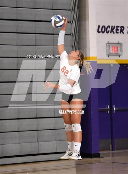 Thumbnail 2 in Huntington Beach vs. Mira Costa (Durango Fall Classic) photogallery.