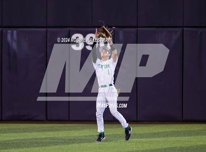 Thumbnail 3 in Tatum vs. Gunter (UIL 3A Regional Semifinal Playoff) photogallery.
