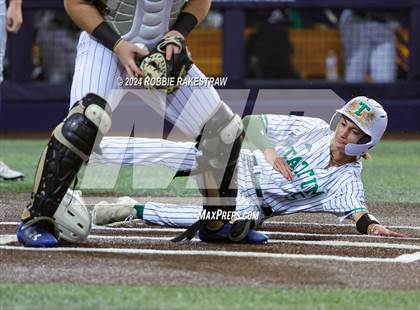 Thumbnail 1 in Tatum vs. Gunter (UIL 3A Regional Semifinal Playoff) photogallery.