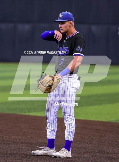 Thumbnail 1 in Tatum vs. Gunter (UIL 3A Regional Semifinal Playoff) photogallery.