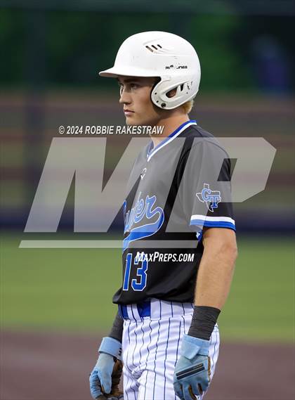 Thumbnail 1 in Tatum vs. Gunter (UIL 3A Regional Semifinal Playoff) photogallery.