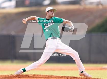 Thumbnail 3 in Lassiter @ Roswell photogallery.