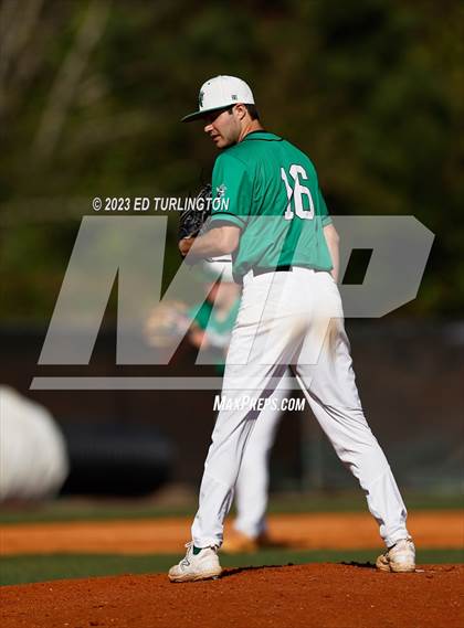 Thumbnail 3 in Lassiter @ Roswell photogallery.