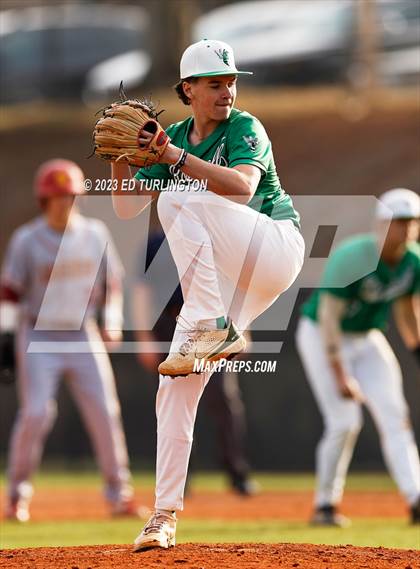 Thumbnail 2 in Lassiter @ Roswell photogallery.