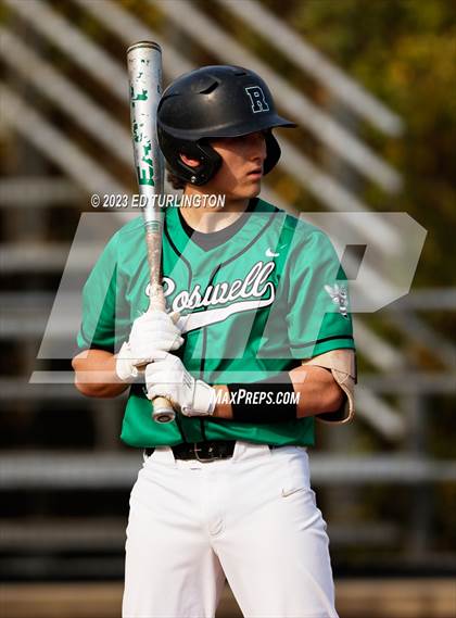 Thumbnail 3 in Lassiter @ Roswell photogallery.