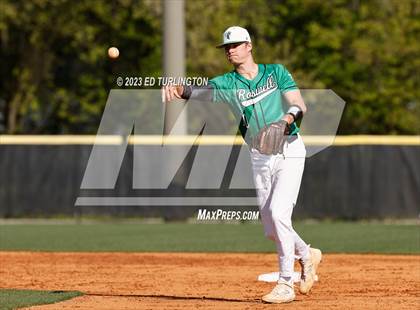 Thumbnail 3 in Lassiter @ Roswell photogallery.