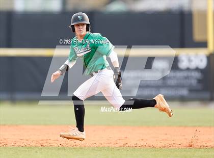 Thumbnail 3 in Lassiter @ Roswell photogallery.