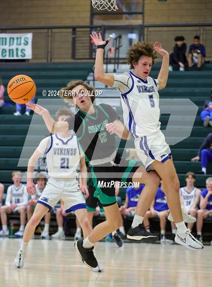 Thumbnail 3 in Hillcrest vs. Pleasant Grove (Utah Autism Holiday Classic) photogallery.