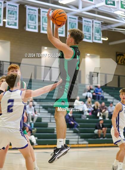 Thumbnail 2 in Hillcrest vs. Pleasant Grove (Utah Autism Holiday Classic) photogallery.