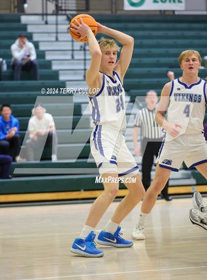 Thumbnail 2 in Hillcrest vs. Pleasant Grove (Utah Autism Holiday Classic) photogallery.