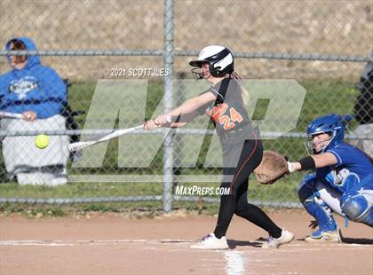 Thumbnail 2 in Bishop Ready vs Amanda-Clearcreek (OHSAA D3 Sectional Final) photogallery.