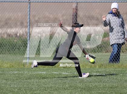 Thumbnail 3 in Bishop Ready vs Amanda-Clearcreek (OHSAA D3 Sectional Final) photogallery.