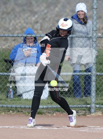 Thumbnail 2 in Bishop Ready vs Amanda-Clearcreek (OHSAA D3 Sectional Final) photogallery.