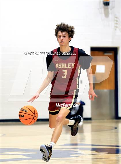 Thumbnail 3 in Ashley @ Swansboro photogallery.