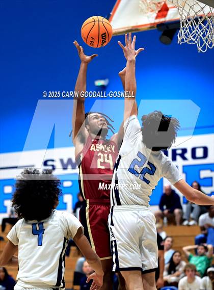 Thumbnail 3 in Ashley @ Swansboro photogallery.