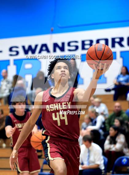 Thumbnail 2 in Ashley @ Swansboro photogallery.