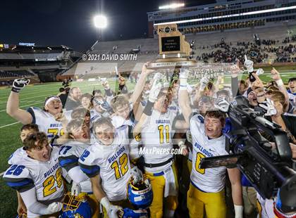 Thumbnail 2 in East Buchanan vs. Marceline - MSHSAA Class 1 Show-Me Bowl photogallery.
