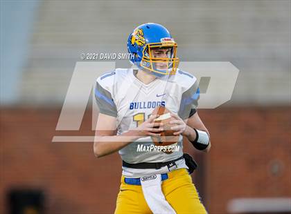 Thumbnail 3 in East Buchanan vs. Marceline - MSHSAA Class 1 Show-Me Bowl photogallery.