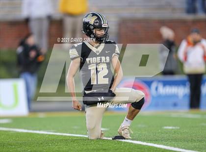Thumbnail 2 in East Buchanan vs. Marceline - MSHSAA Class 1 Show-Me Bowl photogallery.
