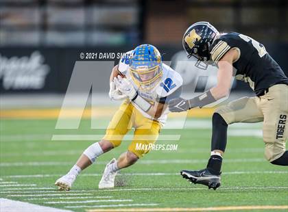 Thumbnail 2 in East Buchanan vs. Marceline - MSHSAA Class 1 Show-Me Bowl photogallery.