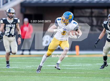 Thumbnail 1 in East Buchanan vs. Marceline - MSHSAA Class 1 Show-Me Bowl photogallery.