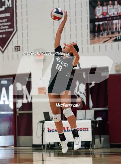 Thumbnail 3 in New Caney @ A&M Consolidated photogallery.