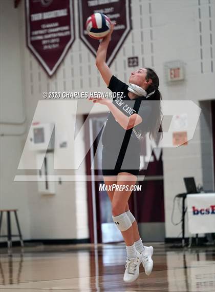 Thumbnail 2 in New Caney @ A&M Consolidated photogallery.