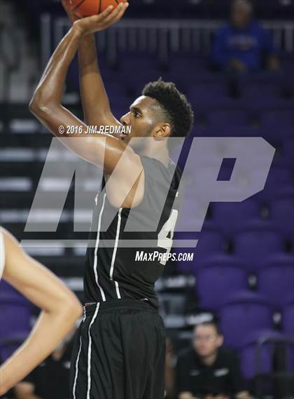 Thumbnail 2 in Mariner vs. Pace Academy (City of Palms Classic) photogallery.