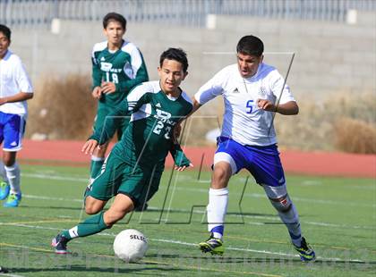 Thumbnail 2 in Poway vs. San Diego (22nd Annual San Diego Holiday Tournament) photogallery.